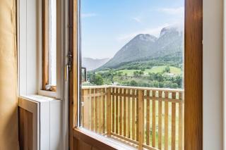 Fritidshus med fjell- og fjordutsikt - 8