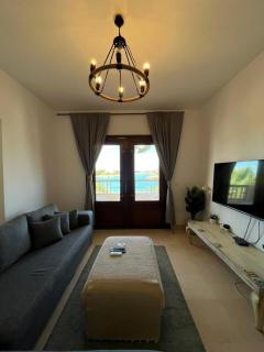 Sabina 2BD with pool and lagoon view - 4