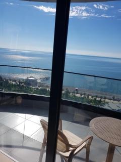 Роскошный двухкомнатный люкс с видом на море и горы в Solis Residence - 4