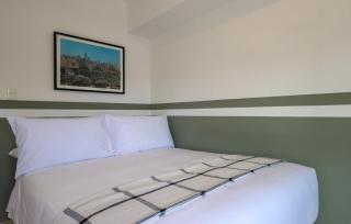 Charming 2BR with Balcony & View in Miraflores - 3