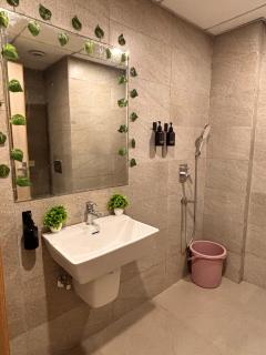 The Majestic Loft - Feels Like Your Home - 4