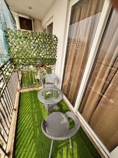 The Majestic Loft - Feels Like Your Home - 2