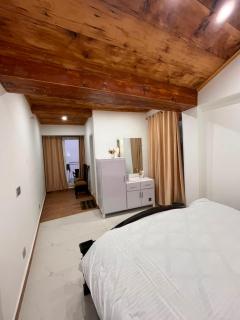 Pine Cottage - 3
