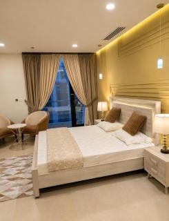 Grand Vista Luxury 2BR Mall of Islamabad F-7 Margalla and City Views - 4