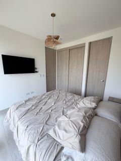 Boutique Suite with Resort Style Amenities - 8