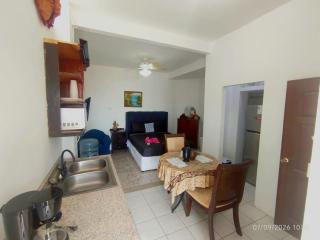 See Belize SUNRISE Sea View Studio with Pool & Deck, 1st Floor - 8