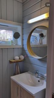 Cabin close to the lake in idyllic surroundings - 3