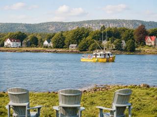 Bailey House Inn - Georgian Waterfront Retreat - 2