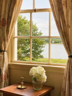 Bailey House Inn - Georgian Waterfront Retreat - 1