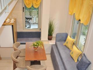 Fleeville Zhan Apartment 4 - 8