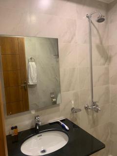 Hadaya Homes Comfort Suites - 8