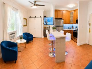 studio in south beach walk to the beach - 8
