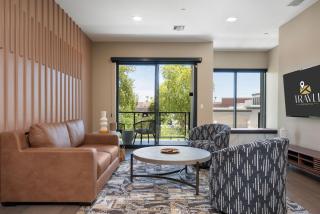 The LUX at Craftsman - Old Town Penthouse 1 - 0