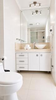 Suite Vista al Río con Piscina, Gym y Jacuzzi RF1-1107 - 2