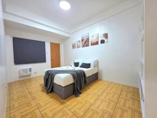 U3San Miguel Townhouse 2BR unit near IT Park with Free Parking - 8