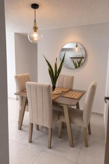 Modern 3-Bedroom, 2-Bathroom Apartment in a Gated Community - 0