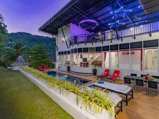 Luxurious 10-Bedroom Villa with Private Pool in Chalong, Phuket - 6