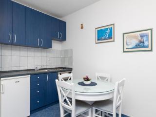 Villa Supetar Garden - Classic Two Bedroom Apartment with Terrace - 0