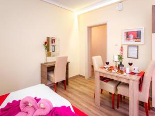 Villa Goldfield - Comfort Studio Apartment with Sea View and Balcony - 3
