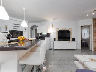 Superior Two Bedroom Apartment with Terrace - 7
