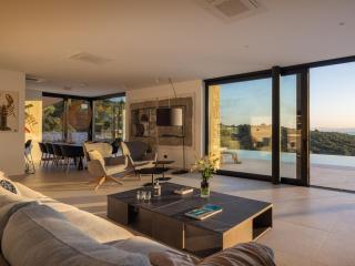 Breathtaking Villa Vis Five Bedroom Villa with the Pool - 8
