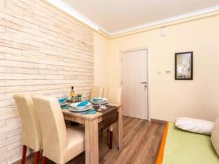 Villa Goldfield - Comfort One Bedroom Apartment with Sea View and Balcony - 8
