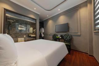 Premium Madelis Hotel - 9