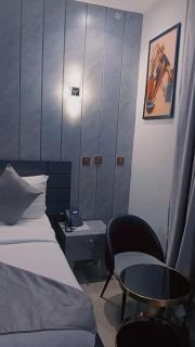 Emirates Star Hotel & Suites - 4