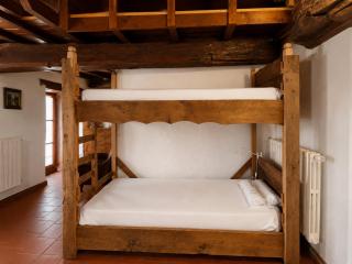 4-Person Mountain Lodge near Lake Maggiore - 4