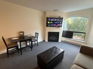 Top floor Marquise Blackcomb ski in ski out condo - 4