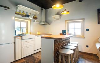Beautiful Home In Prilipje With House A Panoramic View - 4