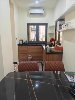 General 's House - 1