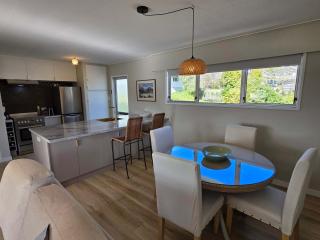 Comfy Haven in the Heart of Picton - 4