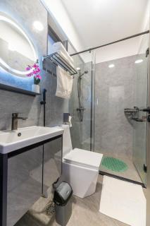 Cozy 2BR, Gym,Ample parking & Great security on 16th Floor in Lavington - 2