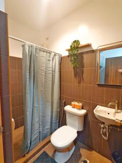 U4 La Guardia Townhouse 2 BR Unit Free Parking near IT Park - 4