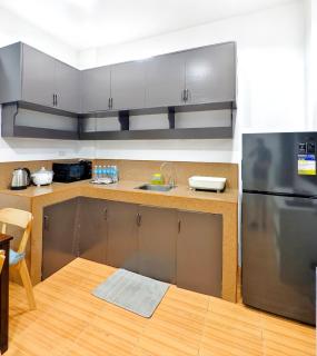 U4 La Guardia Townhouse 2 BR Unit Free Parking near IT Park - 2