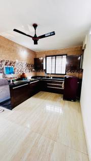 Luxury Apartment Near Ravinagar Square - 4