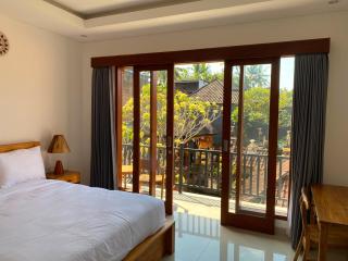 Yogi Homestay Ubud - 2