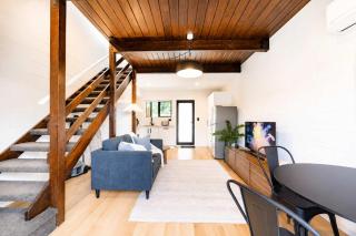 Sherborne Courtyard Retreat 1br with Parking - 3