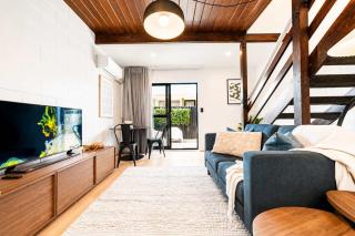 Sherborne Courtyard Retreat 1br with Parking - 5