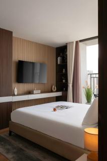 Rivergate Residence District 4 - Premium Studios, 2 & 3 Bedroom Apartments By Veluxe Stay - Aussie Owned, Western Hospitality - 5 Mins Walk to District 1 - Genuine Photos - 5