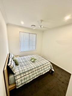 Stylish place in Loganlea - 7