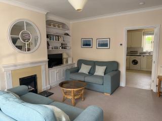 Gulls, charming seaside cottage, centrally located - 8