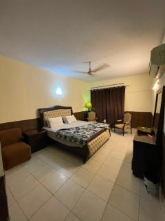 City Crest Apartments - 7