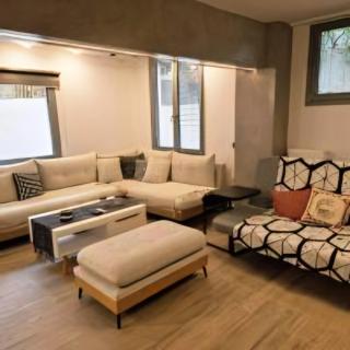 Cozy and bright apartment with private yard - 8