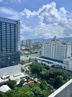Avenir 22F City Skyline view - 2