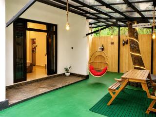 Leo's Cozy Cabin - 9