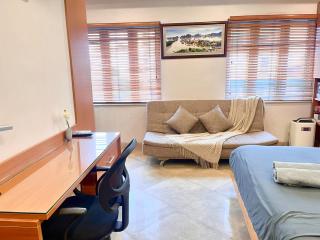 Studio Apartment filled with nature light near the Hanoi Opera House Căn hộ đầy đủ tiện nghi có thang máy gần Nhà Hát Lớn - 6