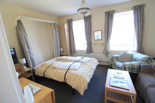 Chelston Dene Holiday Apartments - 9