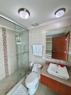 Suite premium con vista al río, piscina y gym RF1-406 - 9